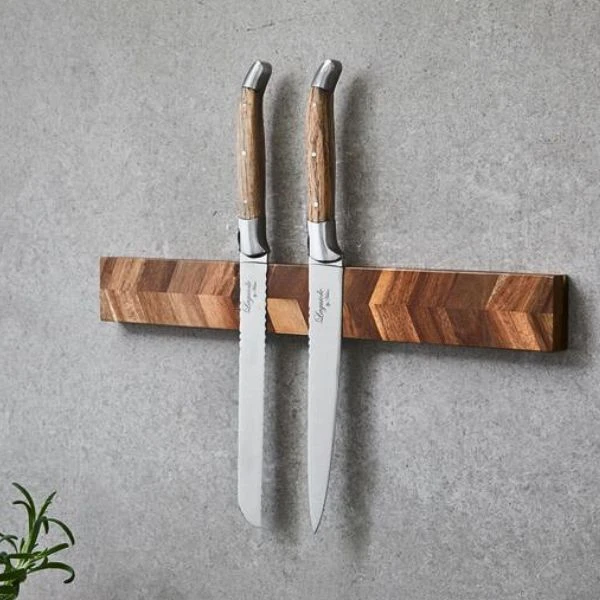 Laguiole by Hâws Magnetisk Knivholder Akacietræ 40 cm 30-LGMWKHA by Laguiole By Hâws color Sølv/ brun