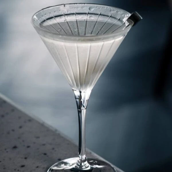 RCR Timeless Martini Glas 21 cl 6 stk. Glas0766 by RCR Glas color Sort