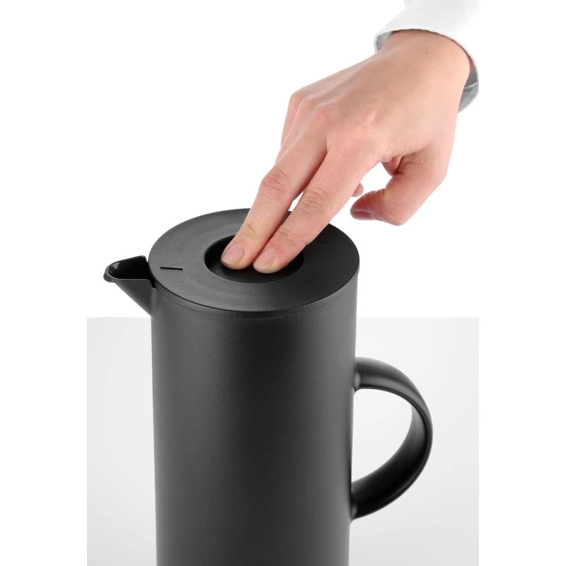 Termokande sort 1 l PP med trykknap 449615 by Hendi color Sort