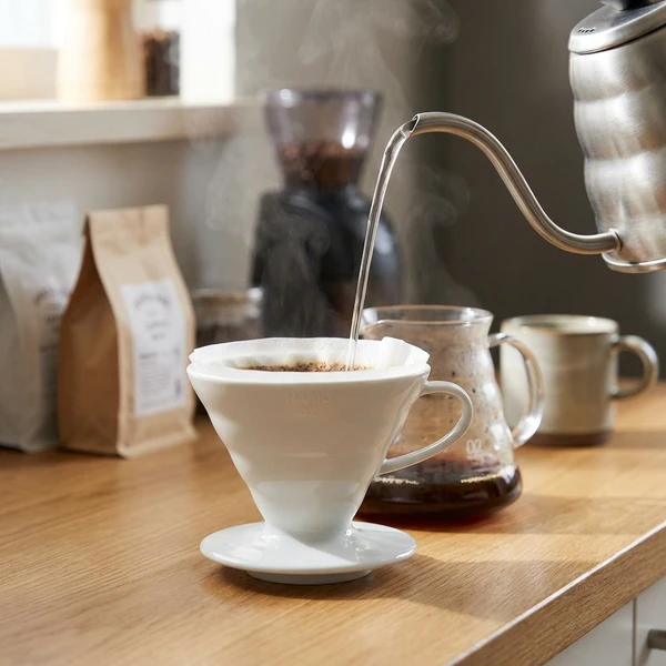 V60 Keramisk Colour 02 Dripper - Hvid VDC-02W by Hario color Sort