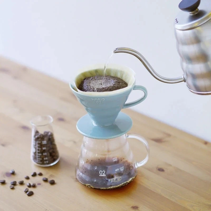 V60 Keramisk Colour 02 Dripper - Blå VDC-02-BU by Hario color Sort