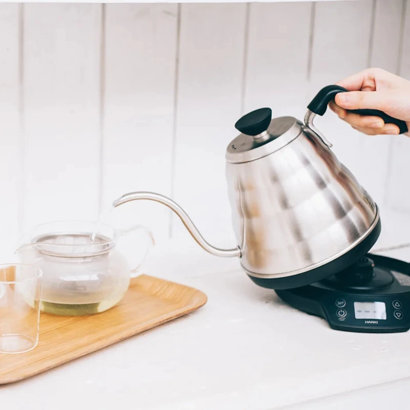 V60 Buono Elkedel med temperaturstyring 0,8 l EVT-8-HSV-E by Hario color Sort