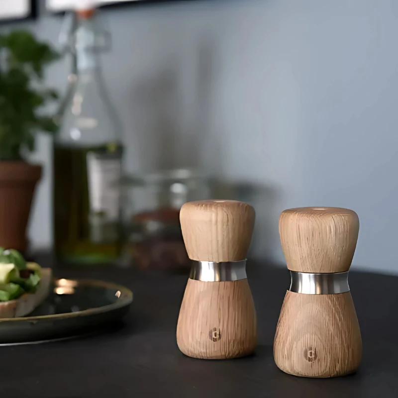 CrushGrind Salt-/peberkværn Kyoto Eg 10 cm 23195003 by CrushGrind color Brun