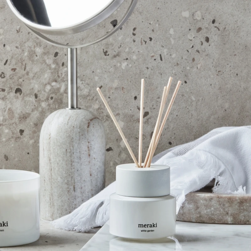 Meraki Duftfrisker, White garden, Hvid 366650400 by Meraki color Hvid