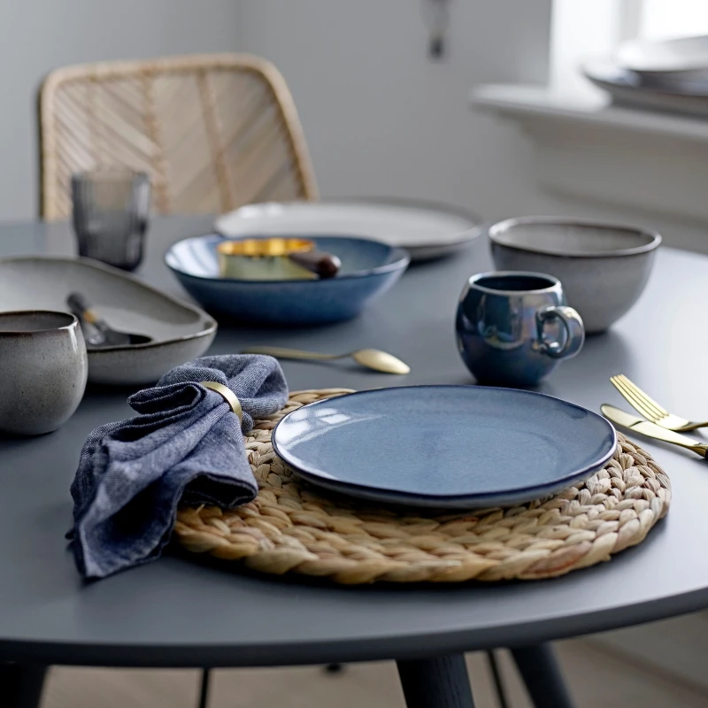 Sandrine Bordservice Sæt, Blå, Stentøj 4 x 3 stk 82068305 by Bloomingville color Sort