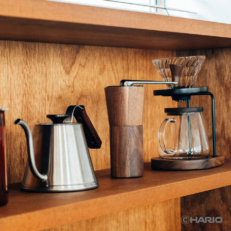 Drip Kedel Valnød 600 ml - Hario DKW-600-WN by Hario color Sort