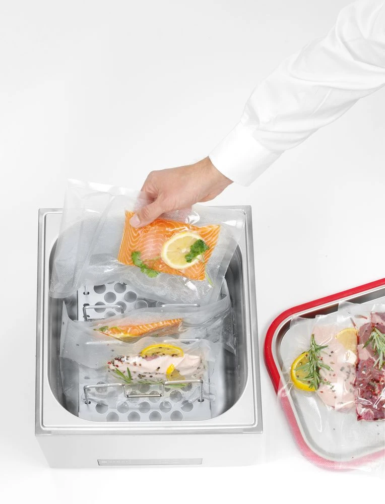 Hendi Sous Vide Kar GN 2/3 Metal 225264 by Hendi color Sort