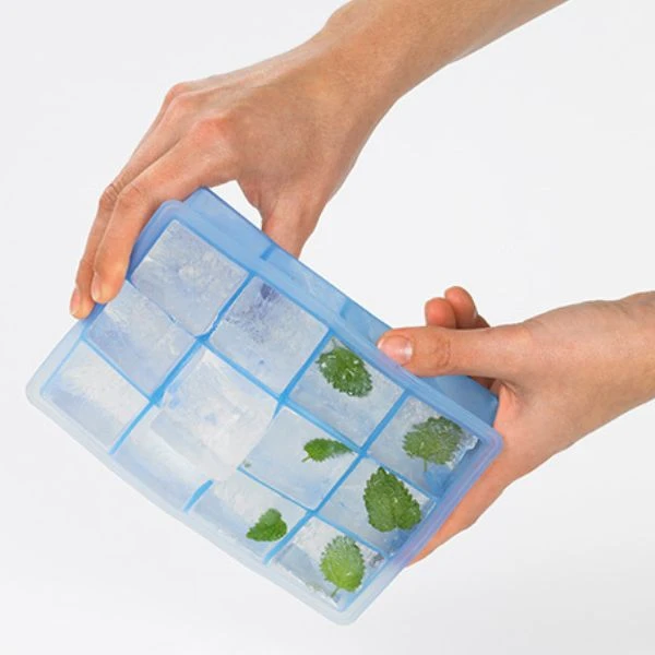 Isterningbakke terninger 4x4cm LU10465 by LURch color Sort