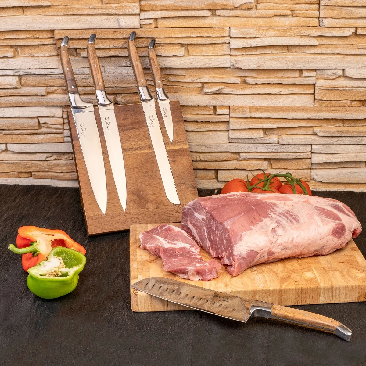 Laguiole By Hâws Chef Kniv Sæt m. blok Oliven 30-LG0004B by Laguiole By Hâws color Sølv/ brun