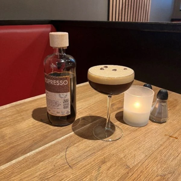 Koskenkorva Espresso Martini - Drinkspakke Koskenkorva1 by Barlife color Sort