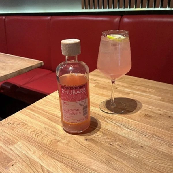Koskenkorva Rabarber Spritz - Drinkspakke Koskenkorva4 by Barlife color Sort