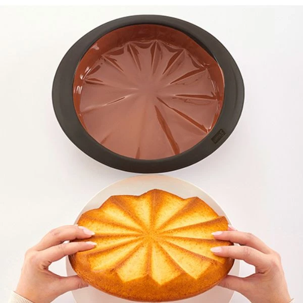 Lurch Flexiform Fancy Cake LU85032 by LURch color Sort
