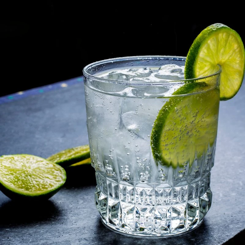 Den perfekte Caipirinha opskrift – en brasiliansk klassiker