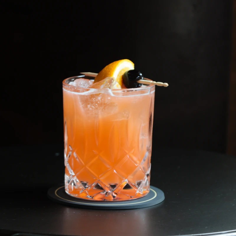 Champagnebrus Drink – En frisk og festlig cocktail til enhver anledning