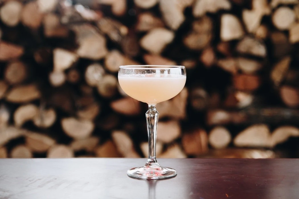 en flot lyserød bellini