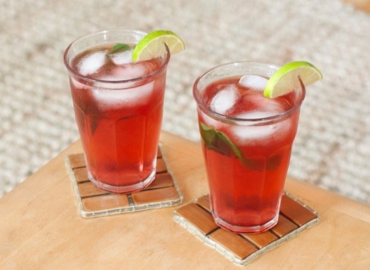 Server de lækreste velkomstdrinks